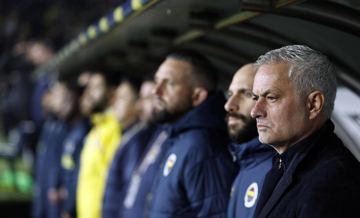 半兽人护驾狂人！意甲顶级中场来投，穆二年传奇继续？