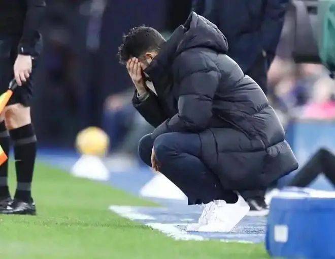 0转会费！曼联“亲手”踢出big6，2:0让喜鹊顶替自己进欧冠