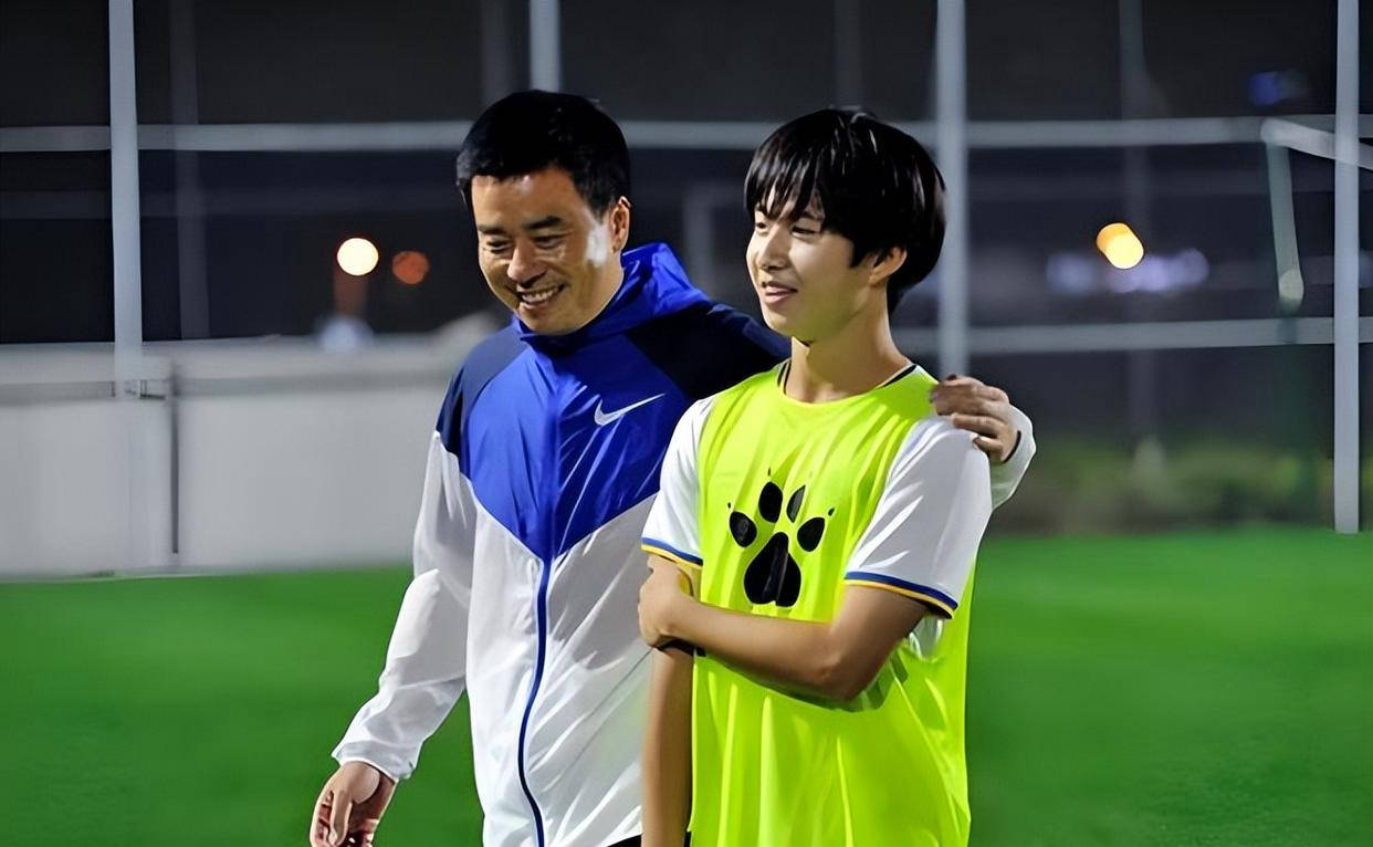 申花与国安的较量即将上演！大牌教练正式宣布离队，未来新东家已敲定