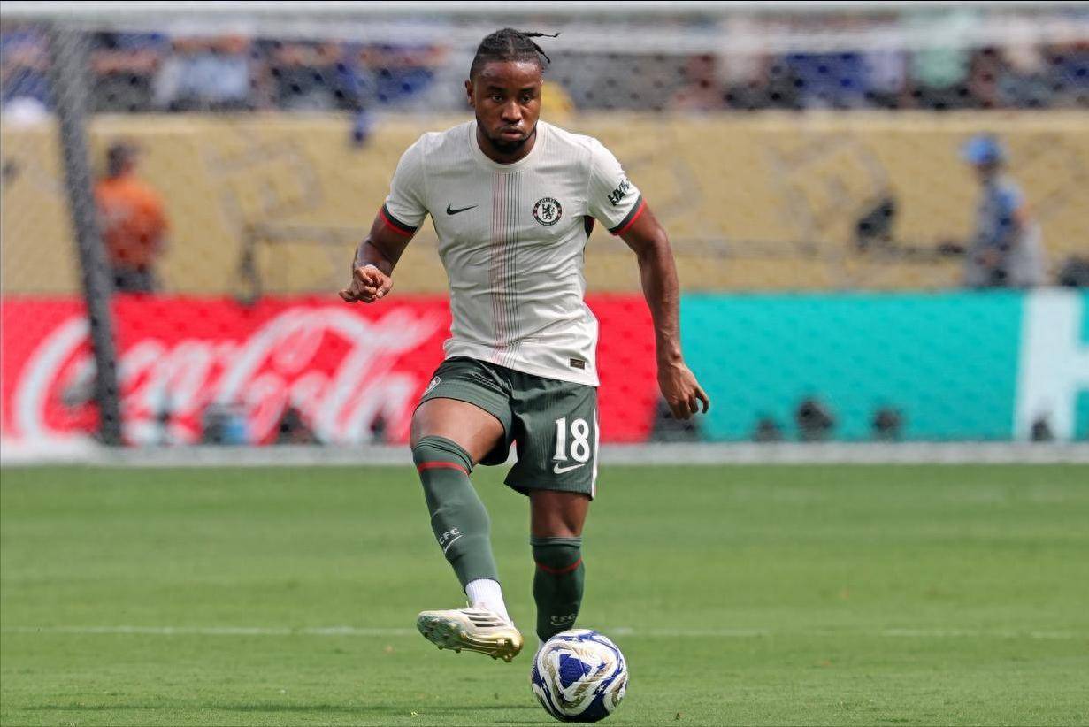 德媒：拜仁与多队竞争前德甲金靴恩昆库 切尔西打折出售